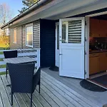 Vakantiehuis Summer House Near Ristinge On Langeland *