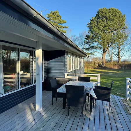 Summer House Near Ristinge On Langeland בית נופש